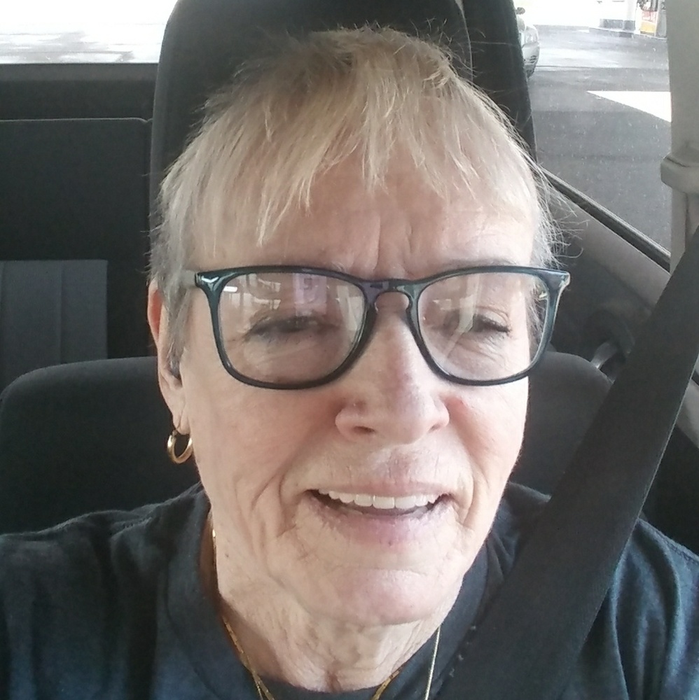 Meet your Posher, Lynda